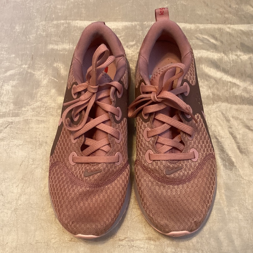 Nike Legend React - image 2